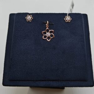 flower pendant set