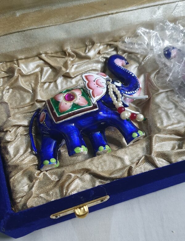 elephant Elephant