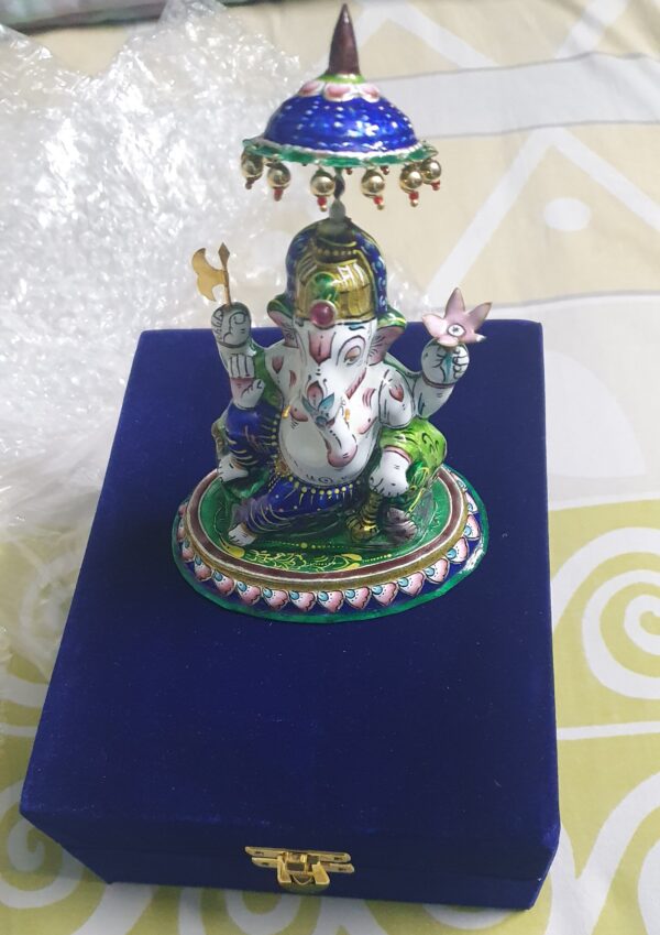 silver metal ganesh idol ganesh idol